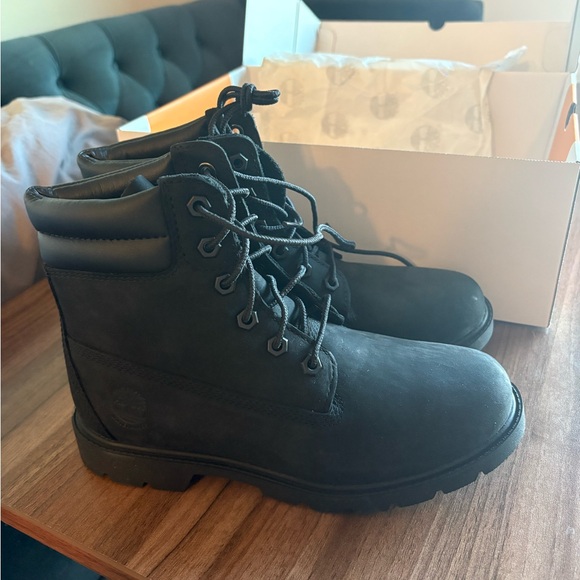 Timberland Linden Woods Black Lace-Up Boots - Picture 6 of 12